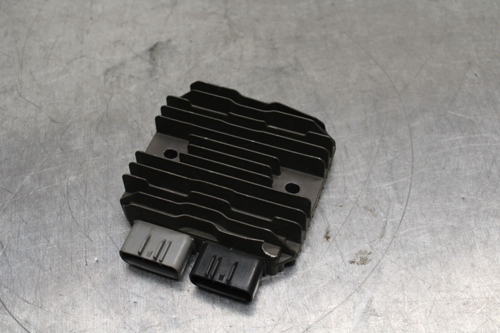 13-17 KAWASAKI NINJA ZX6R ZX636E RECTIFIER VOLTAGE REGULATOR BB735