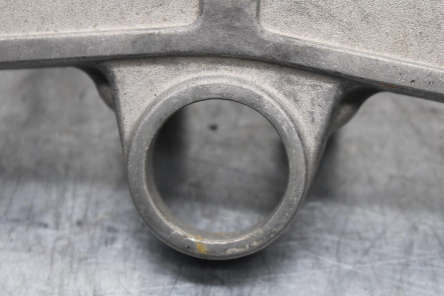 1988 Yamaha FZ600 FORKS UPPER TRIPLE TREE CLAMP BB601