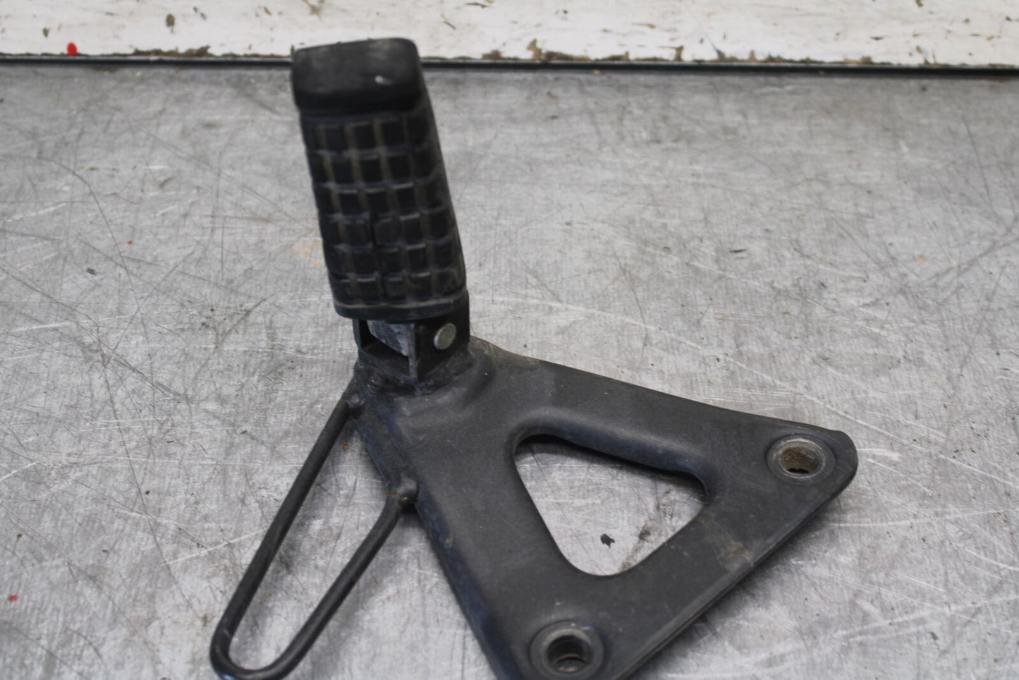 08-18 KAWASAKI KLR650 LEFT REAR BACK PASSENGER PEG BB707