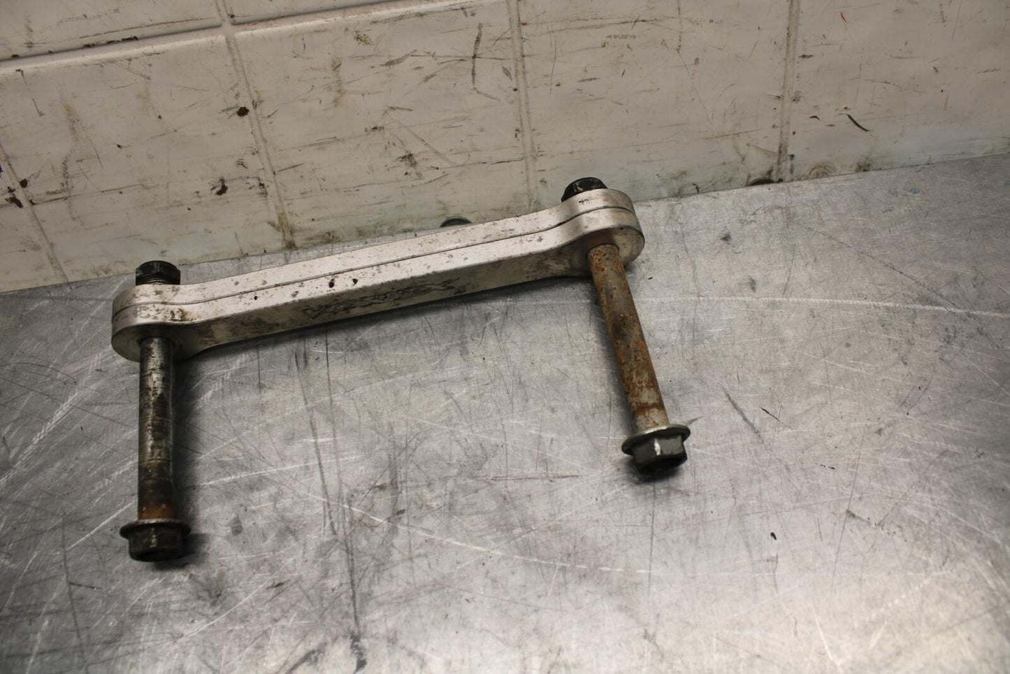 08-16 YAMAHA YZF R6 REAR SHOCK VORTEX LINKAGE LINKS BB465