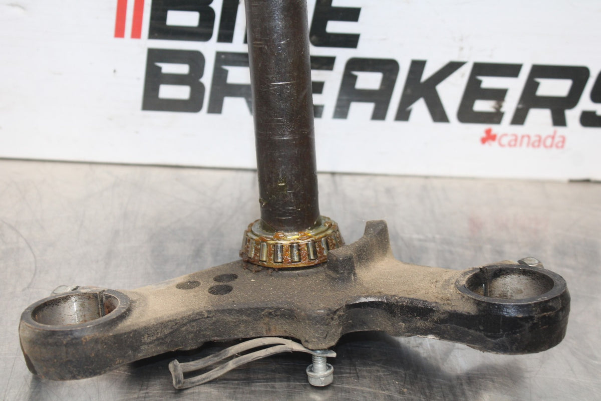 77 SUZUKI GS750 FRONT FORKS CLAMP LOWER TRIPLE TREE STEM 51410-45X01 BB779