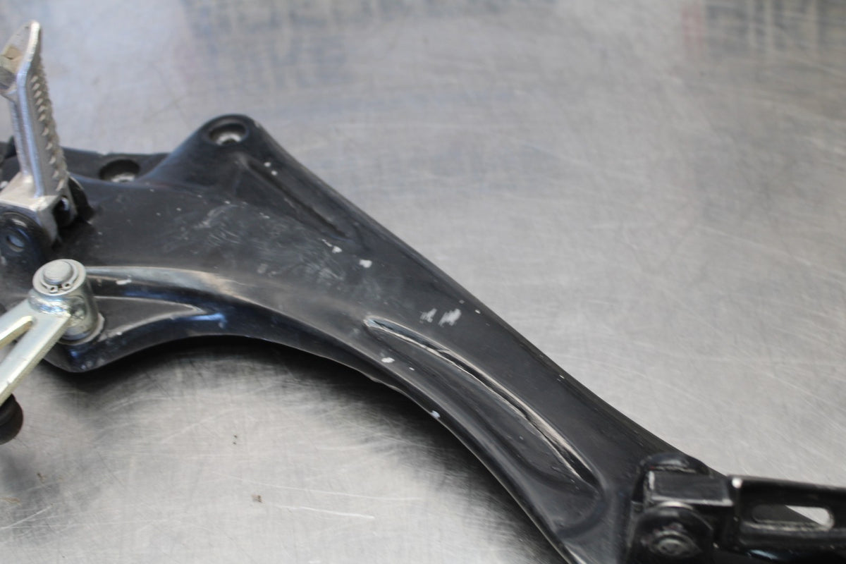 10 SUZUKI SV650 LEFT REARSET REAR SET DRIVER FOOT PEG REST STOP BB181