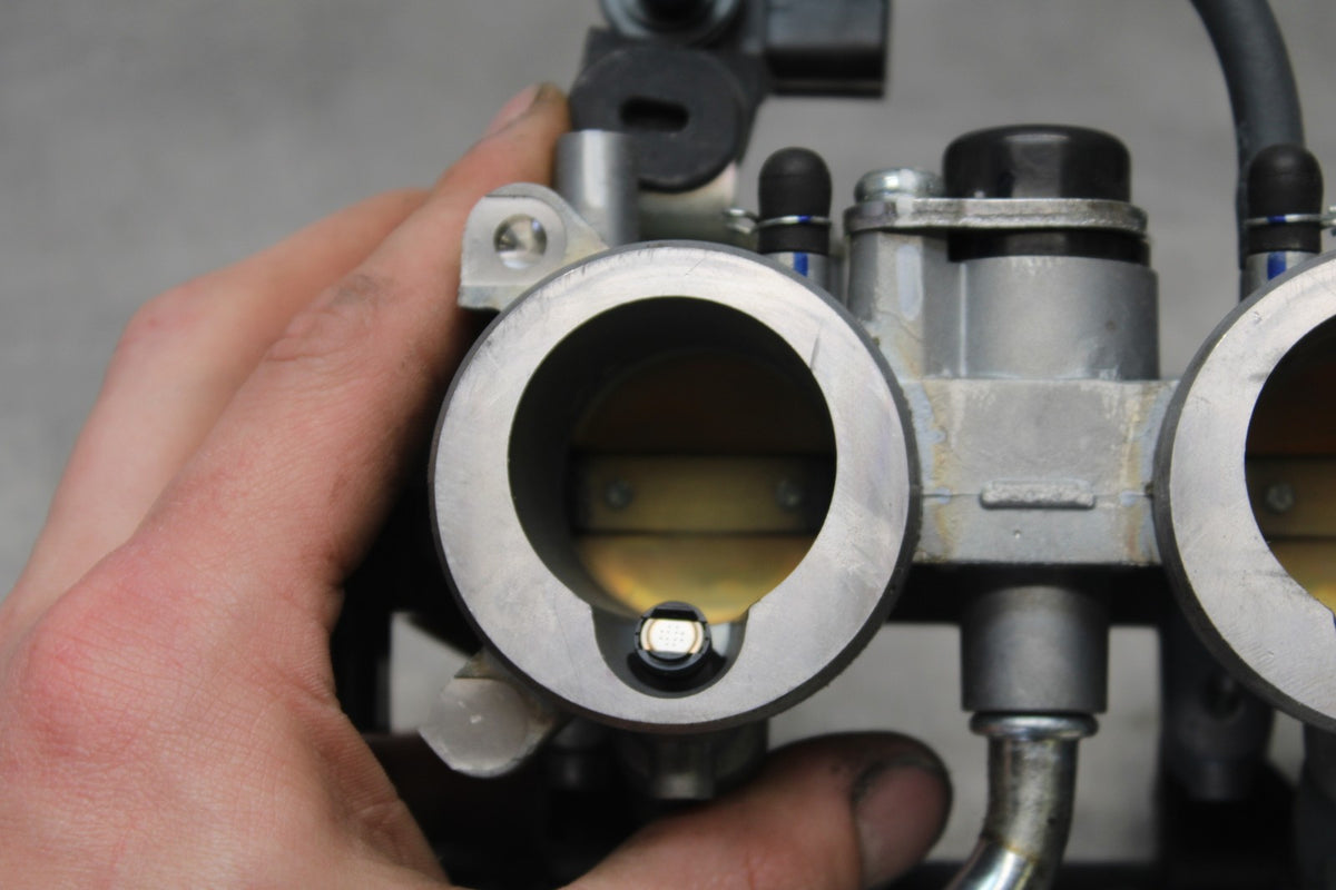 24-25 KAWASAKI ELIMINATOR 450 THROTTLE BODY BODIES BB869