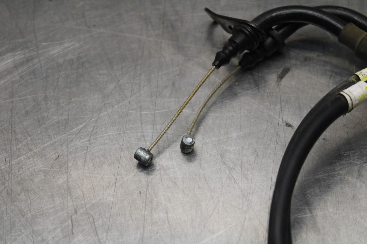 17-18 YAMAHA YZF R3 THROTTLE CABLES LINES BB788