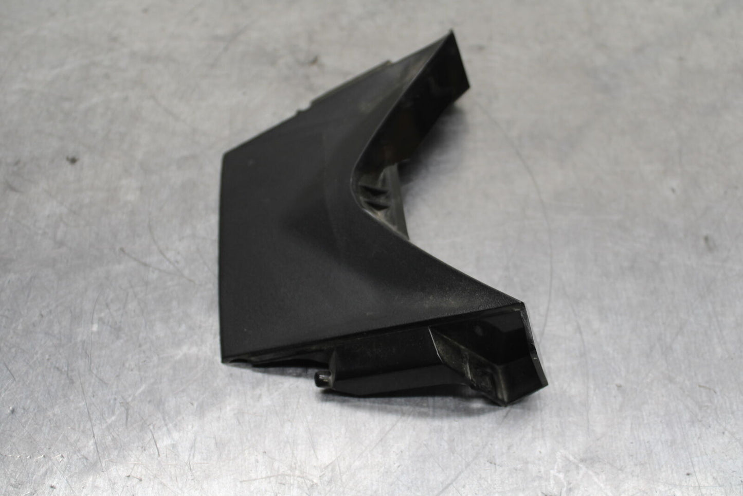 15-16 HONDA CB300F CENTER REAR BACK TAIL FAIRING COVER TRIM COWL BB740
