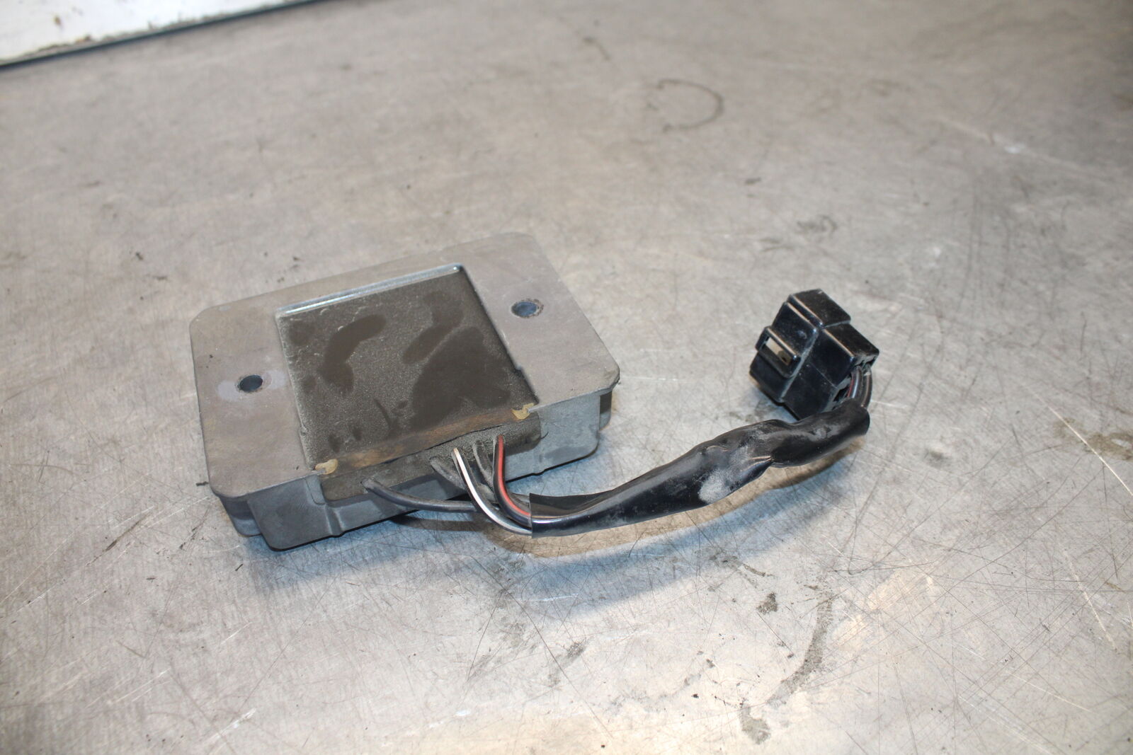 04 SUZUKI GSXR600 RECTIFIER VOLTAGE REGULATOR 32800-33E21 BB676