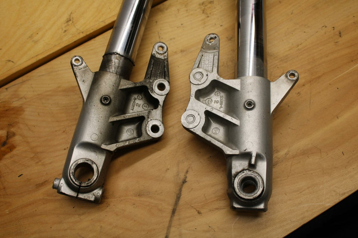 97-04 SUZUKI MARAUDER 800 FRONT FORKS SHOCK SUSPENSION SET PAIR BB312