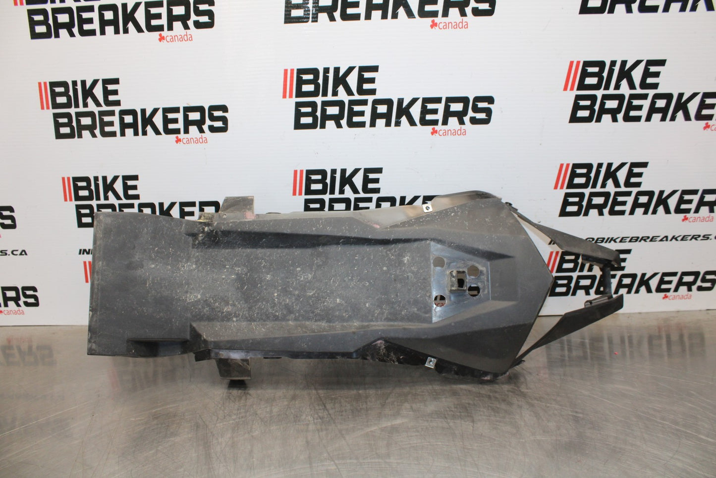 18-23 KAWASAKI NINJA 400 EX400 ABS REAR BACK TAIL UNDERTAIL FAIRING BB177