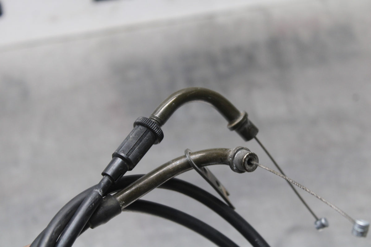 06-07 SUZUKI GSXR 600 THROTTLE CABLES LINES BB822