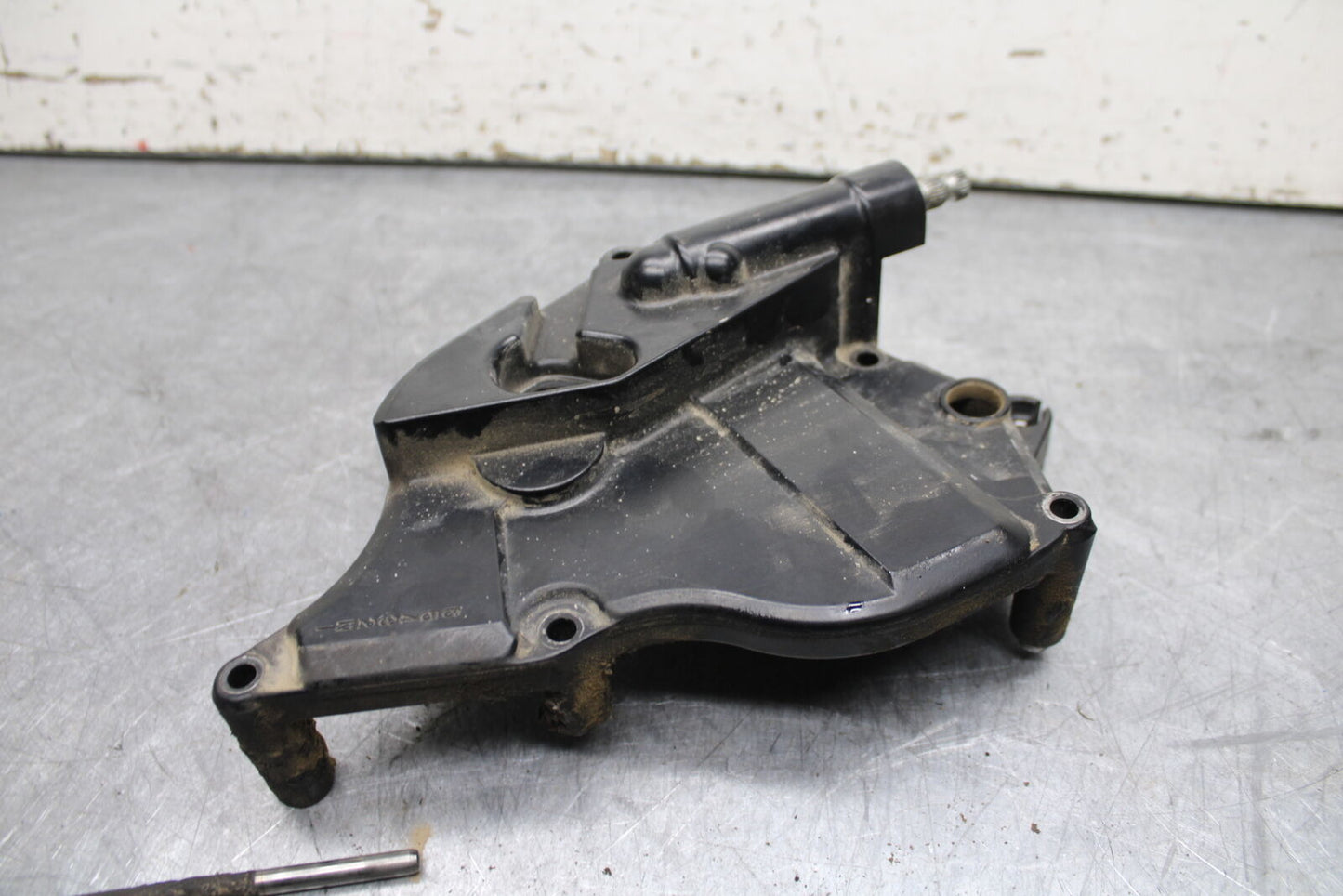 08-10 SUZUKI GSXR 600 ENGINE SPROCKET COVER  BB721