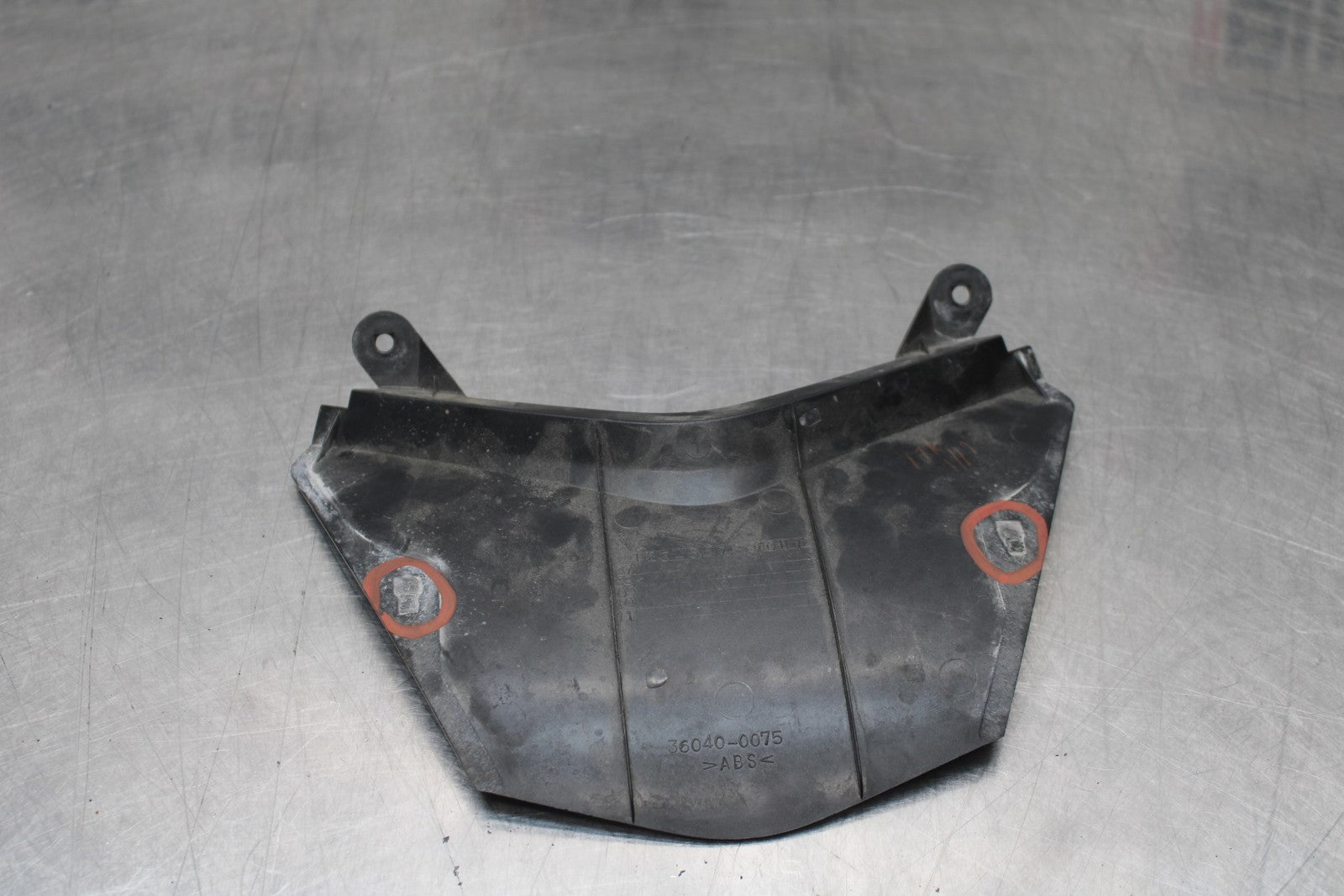 08 KAWASAKI NINJA ZX10R CENTER REAR BACK TAIL FAIRING COWL BB201