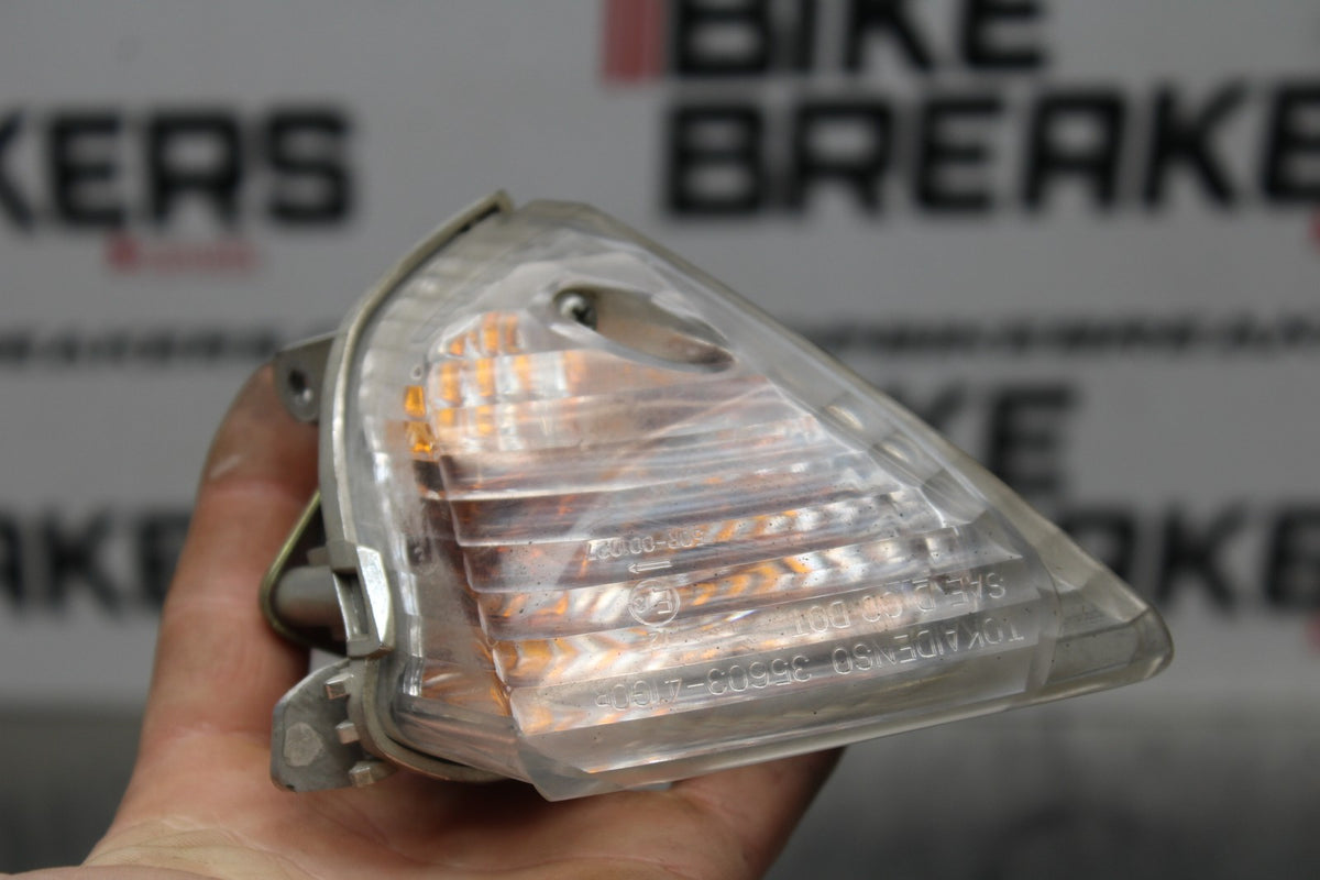 05-06 SUZUKI GSXR1000 RIGHT REAR BACK TURN SIGNAL LIGHT INDICATOR BB773