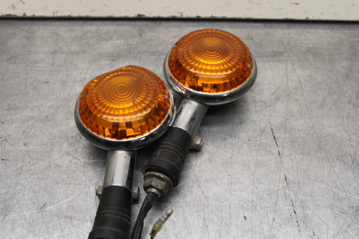 1998 Yamaha Vmax 1200 VMX1200 REAR LEFT RIGHT TURN SIGNALS LIGHT  BB620