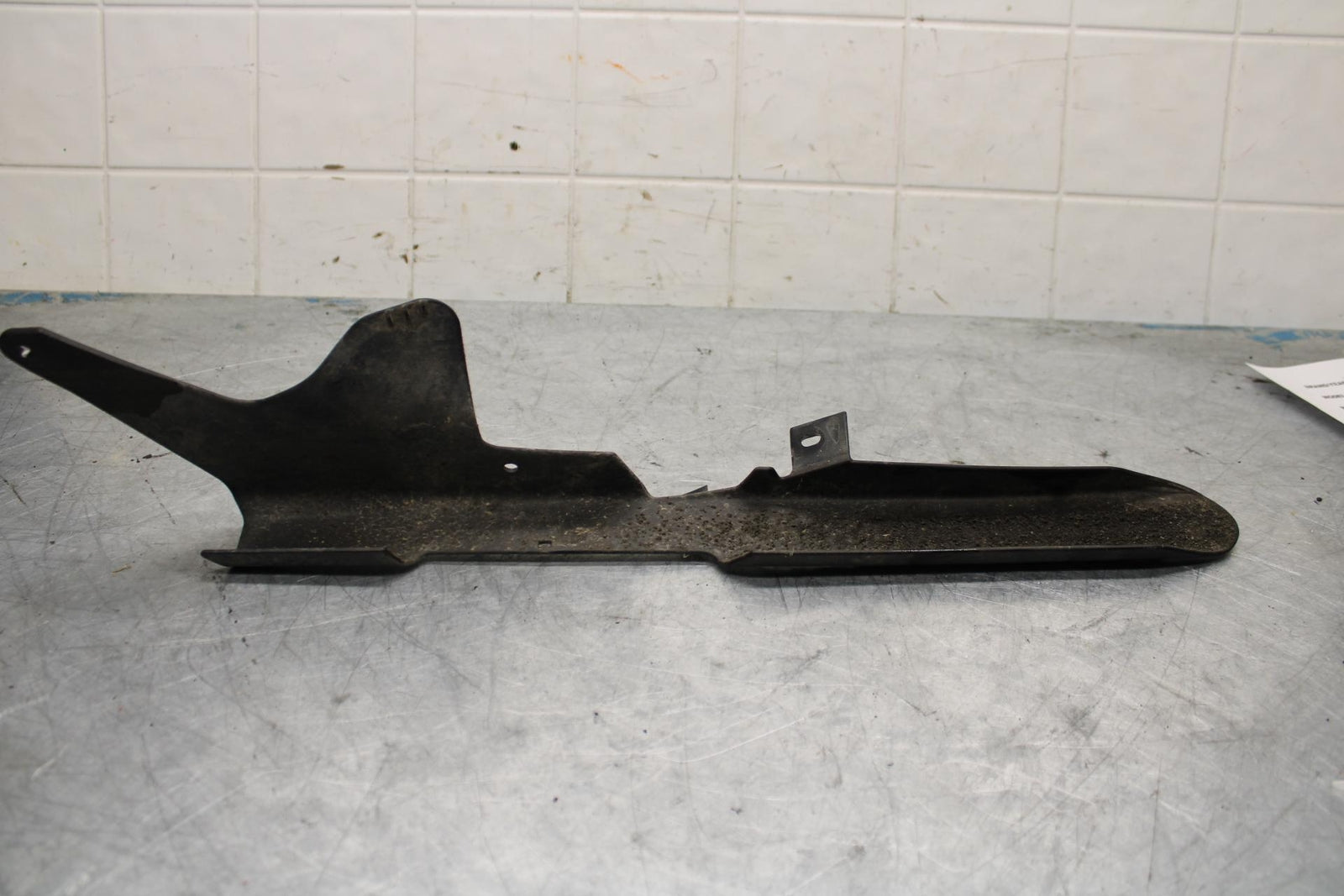 11-15 KAWASAKI ZX1000R REAR BACK DRIVE CHAIN GUARD COVER SHIELD BB445