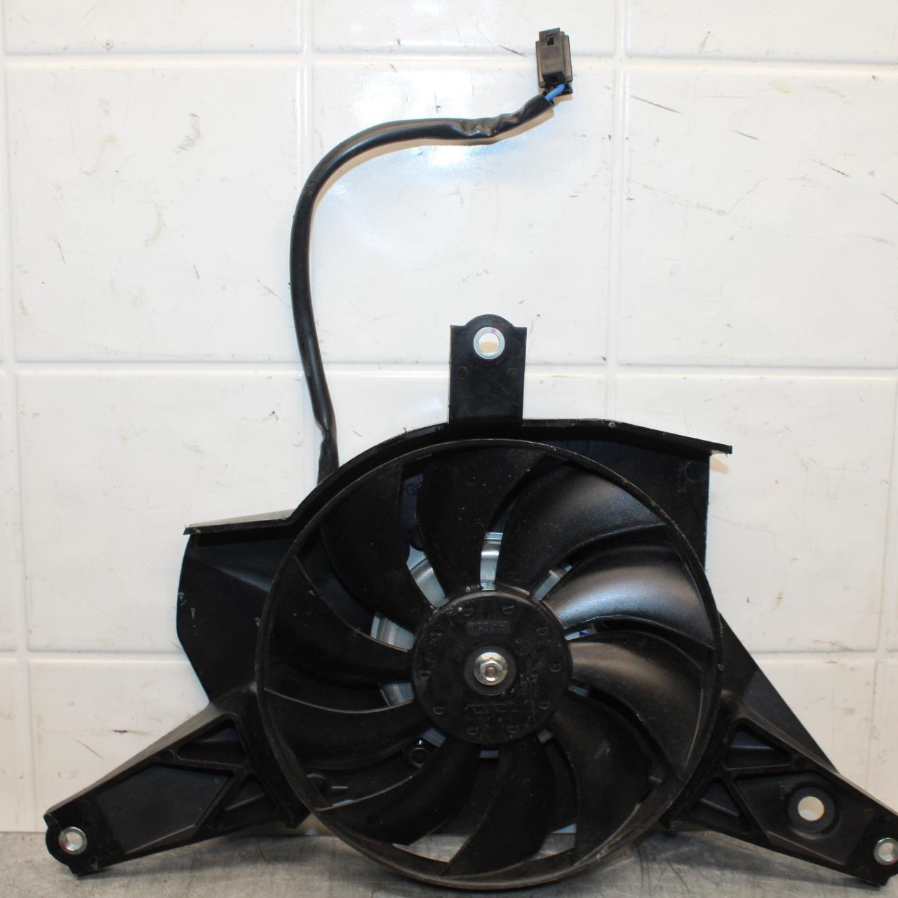22-23 YAMAHA YZF R7 ENGINE RADIATOR COOLING FAN BB583