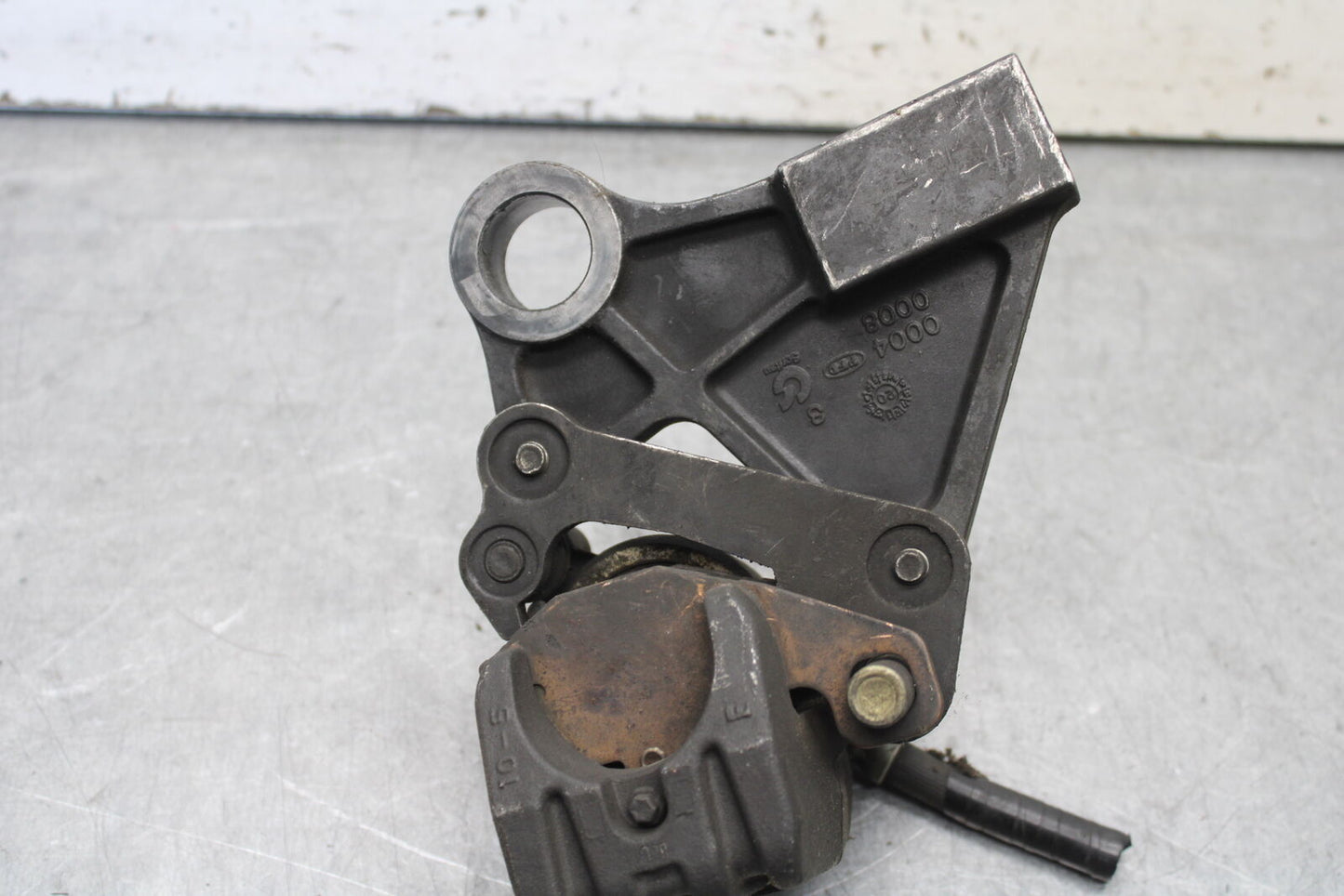 09-12 KAWASAKI NINJA ZX6R ZX600R REAR BACK BRAKE CALIPER W MOUNT BRACKET BB656