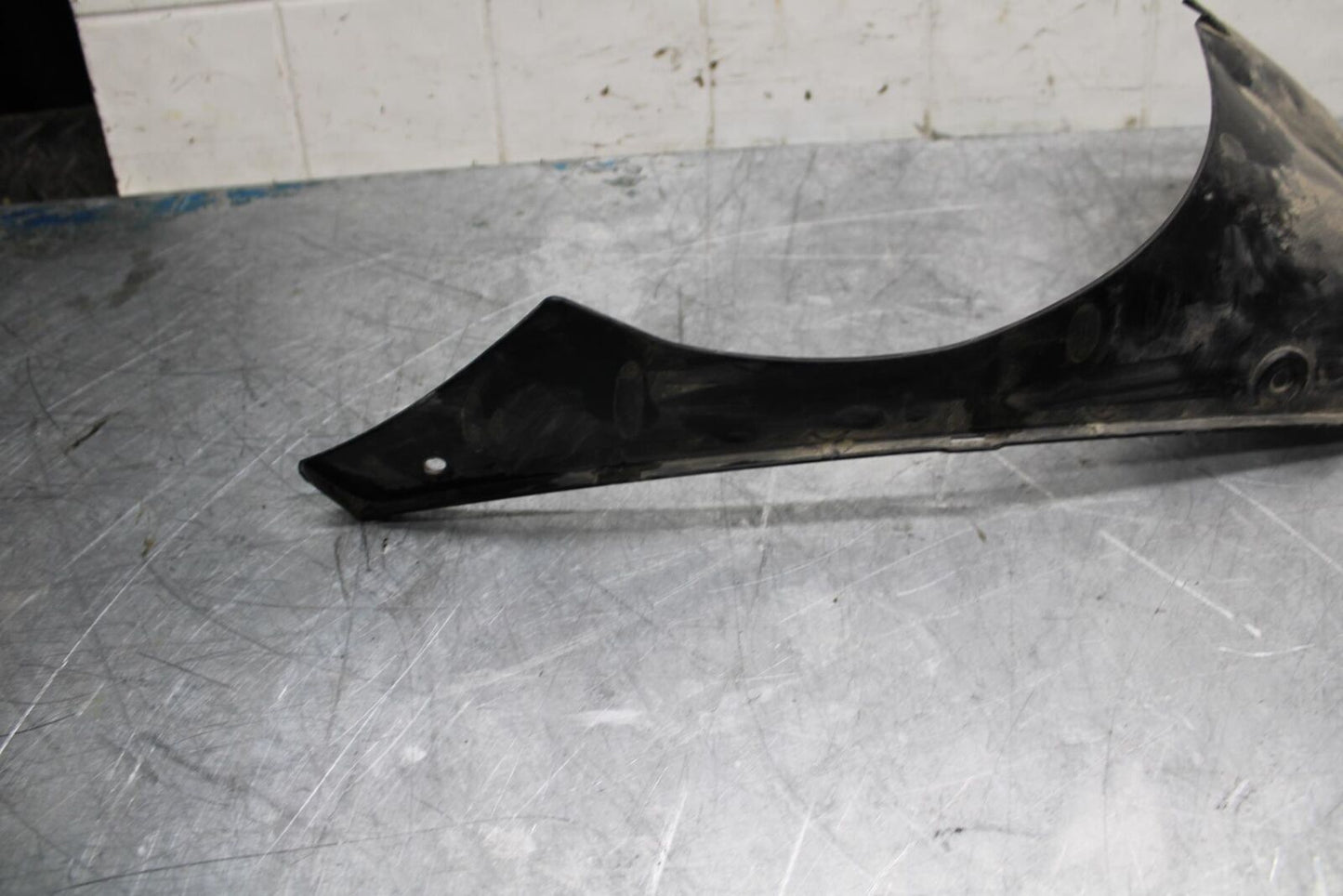 08-16 YAMAHA YZF R6 RIGHT INNER FAIRING COWL PANEL TRIM 13S-2836M-00-00 BB451
