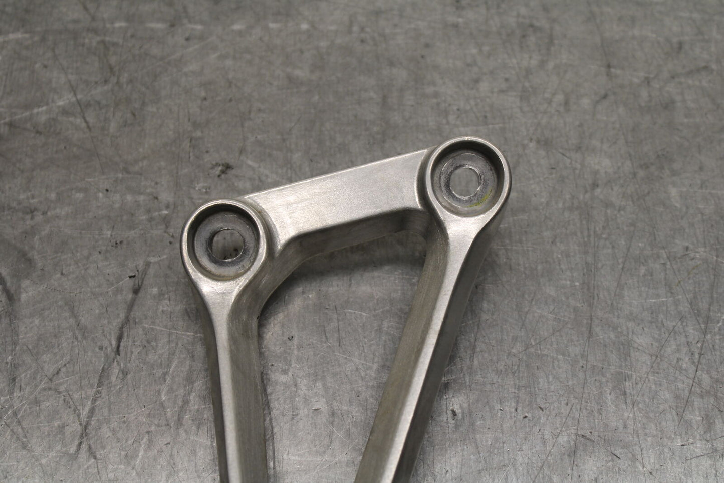 15-16 HONDA CB300F REAR BACK PASSENGER PEG SET PAIR BB740