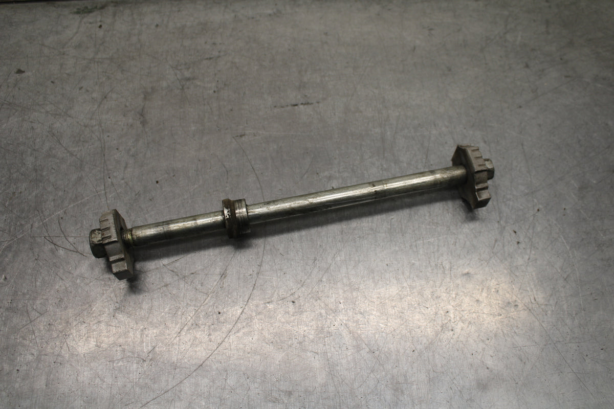 13-16 KTM 390 DUKE REAR AXLE BACK WHEEL RIM PIVOT BOLT AXEL BB748