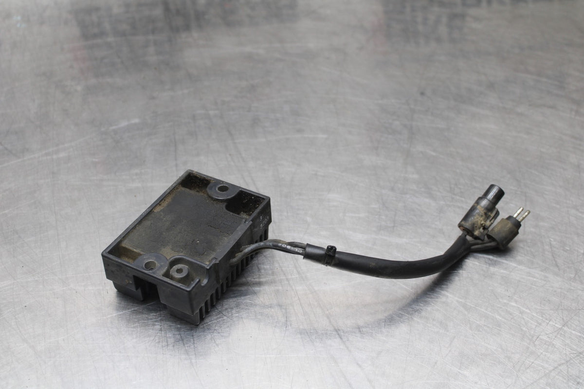 95-03 HARLEY-DAVIDSON SPORTSTER 1200 XL1200C RECTIFIER VOLTAGE REGULATOR BB817