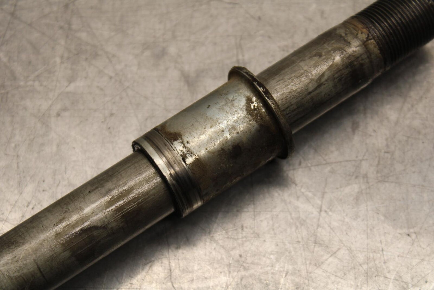 2005 Kawasaki Vulcan 1600 VN1600D Nomad FRONT WHEEL RIM AXLE PIVOT BOLT BB556