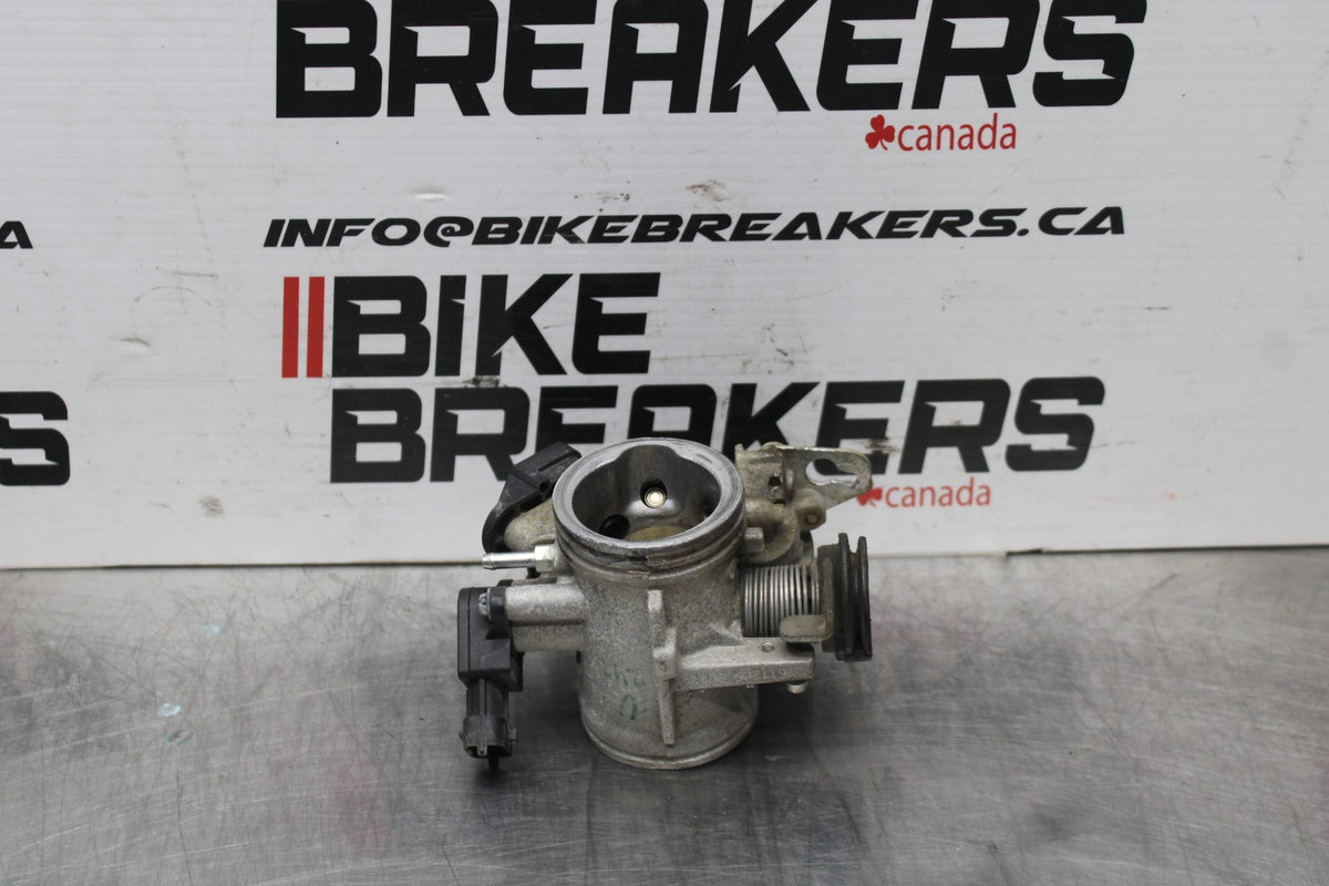 13-16 KTM 390 DUKE MAIN FUEL INJECTORS / THROTTLE BODIES BB815