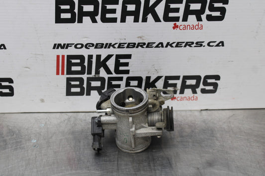 13-16 KTM 390 DUKE MAIN FUEL INJECTORS / THROTTLE BODIES BB815