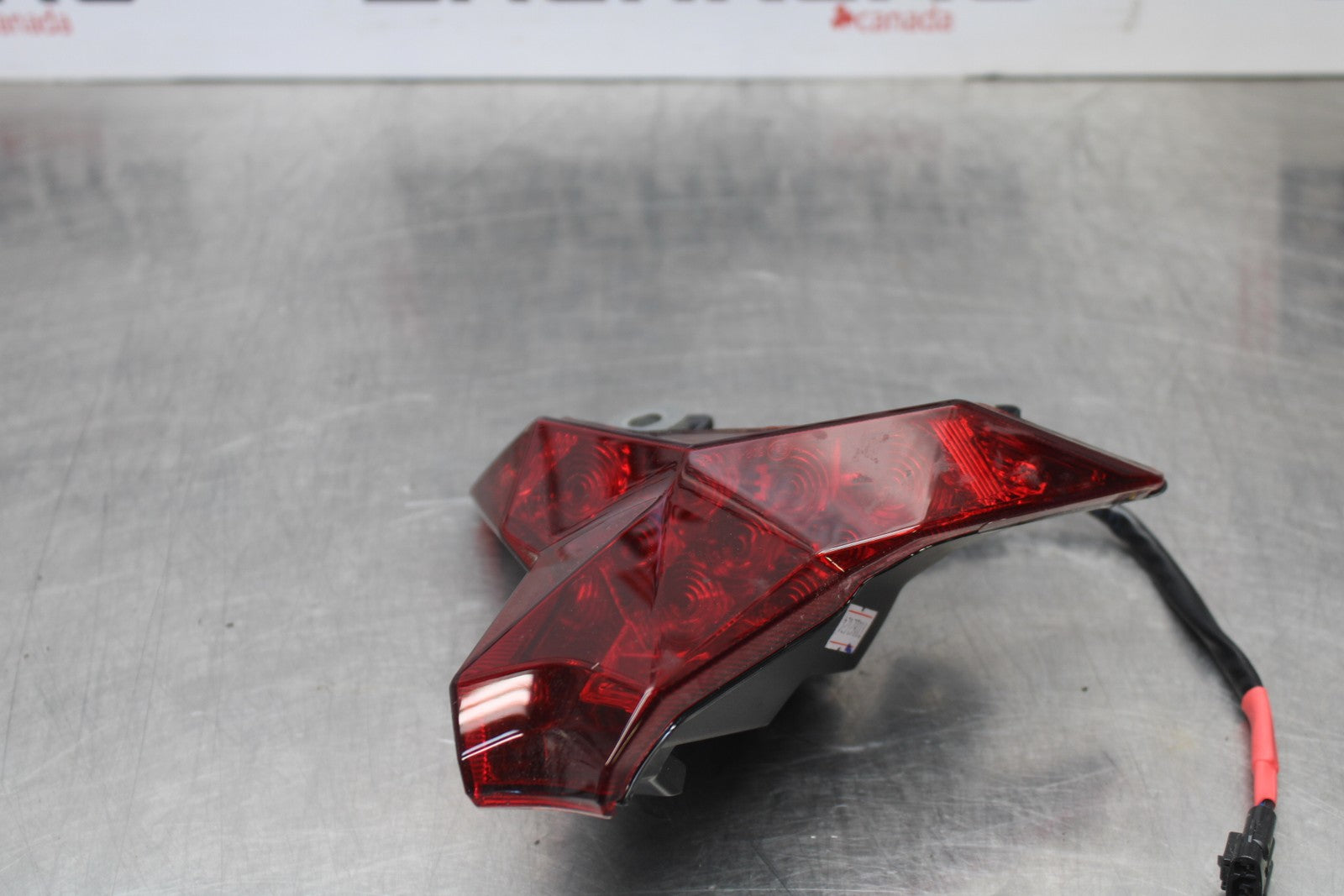 24-25 KAWASAKI NINJA ZX4R REAR TAIL TAILLIGHT BACK BRAKE LIGHT BB610