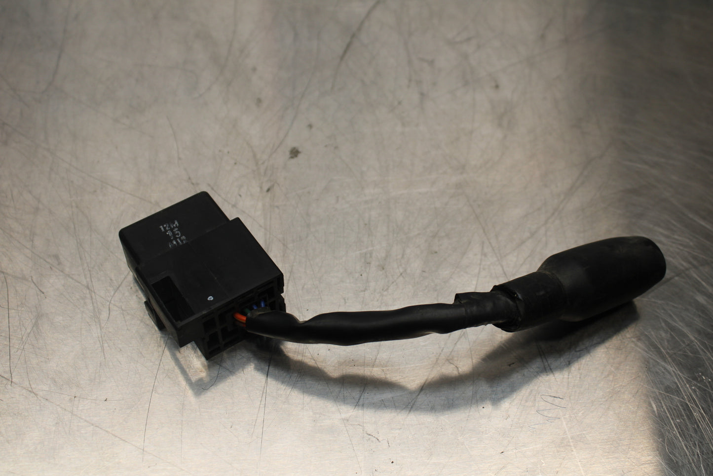 11 SUZUKI GSXR1000 TURN SIGNAL BLINKER RELAY FLASHER SWITCH BB142