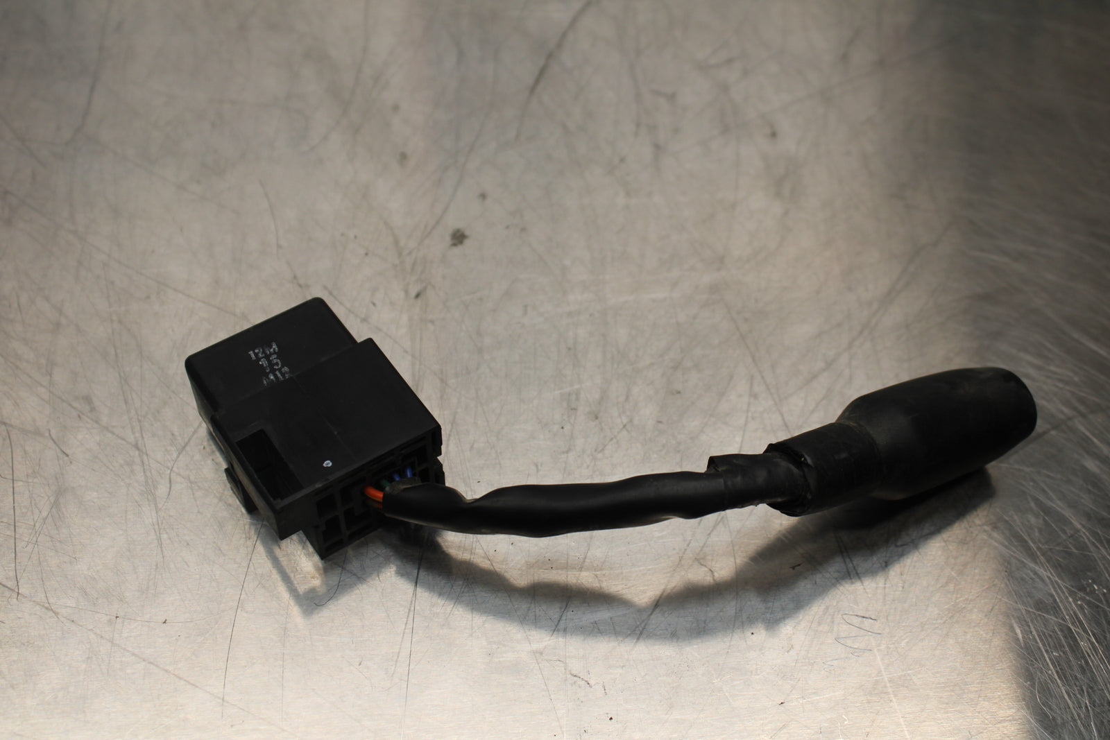11 SUZUKI GSXR1000 TURN SIGNAL BLINKER RELAY FLASHER SWITCH BB142