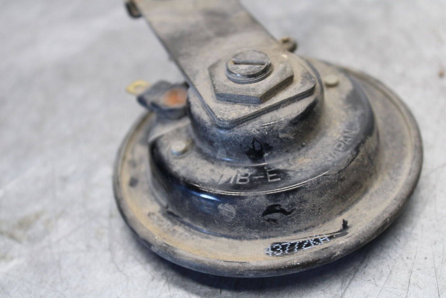 05-06 HONDA CBR600RR HORN SIGNAL 38110-MR5-871  BB655