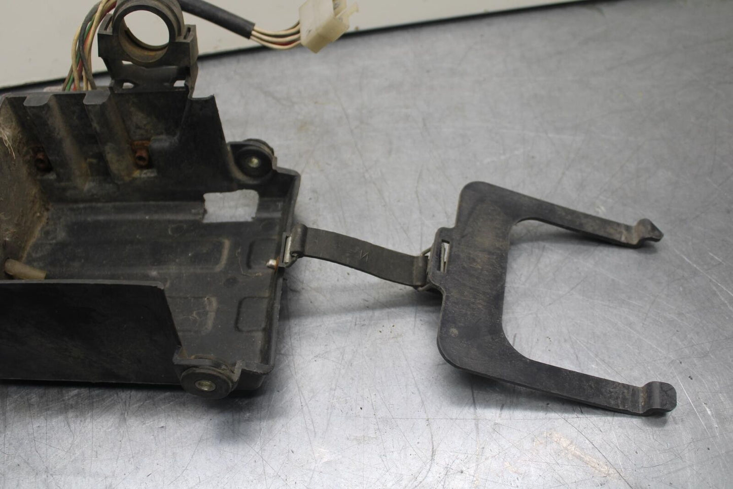 1988 Yamaha FZ600 RECTIFIER VOLTAGE REGULATOR BB601