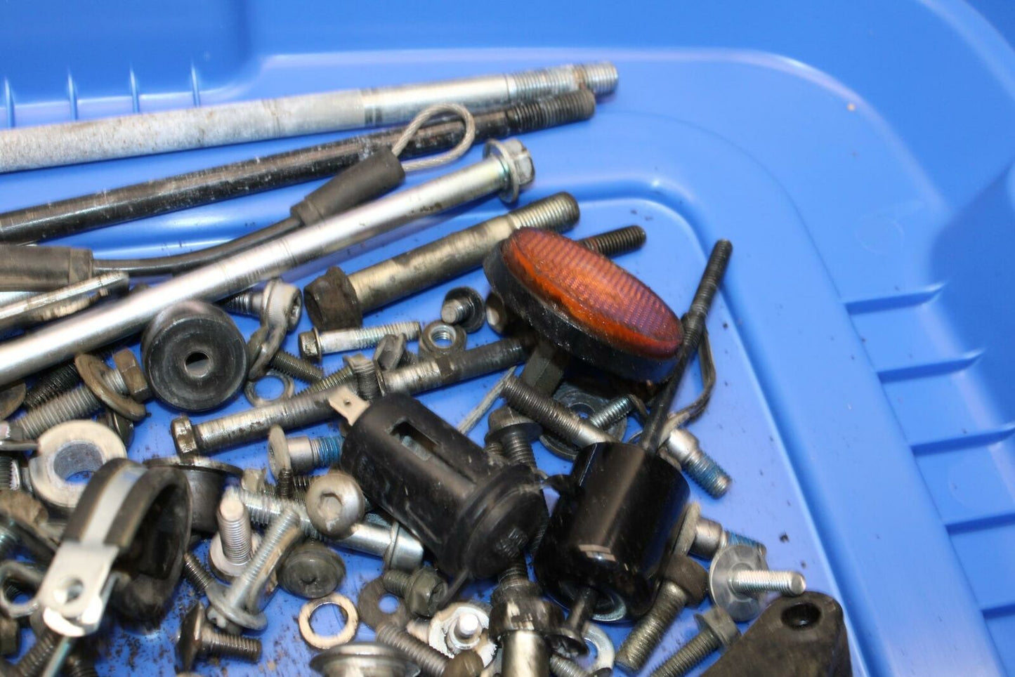 07-11 SUZUKI VSTROM 650 ENGINE MOUNTING BOLTS HARDWARE MOTOR SCREWS BB340
