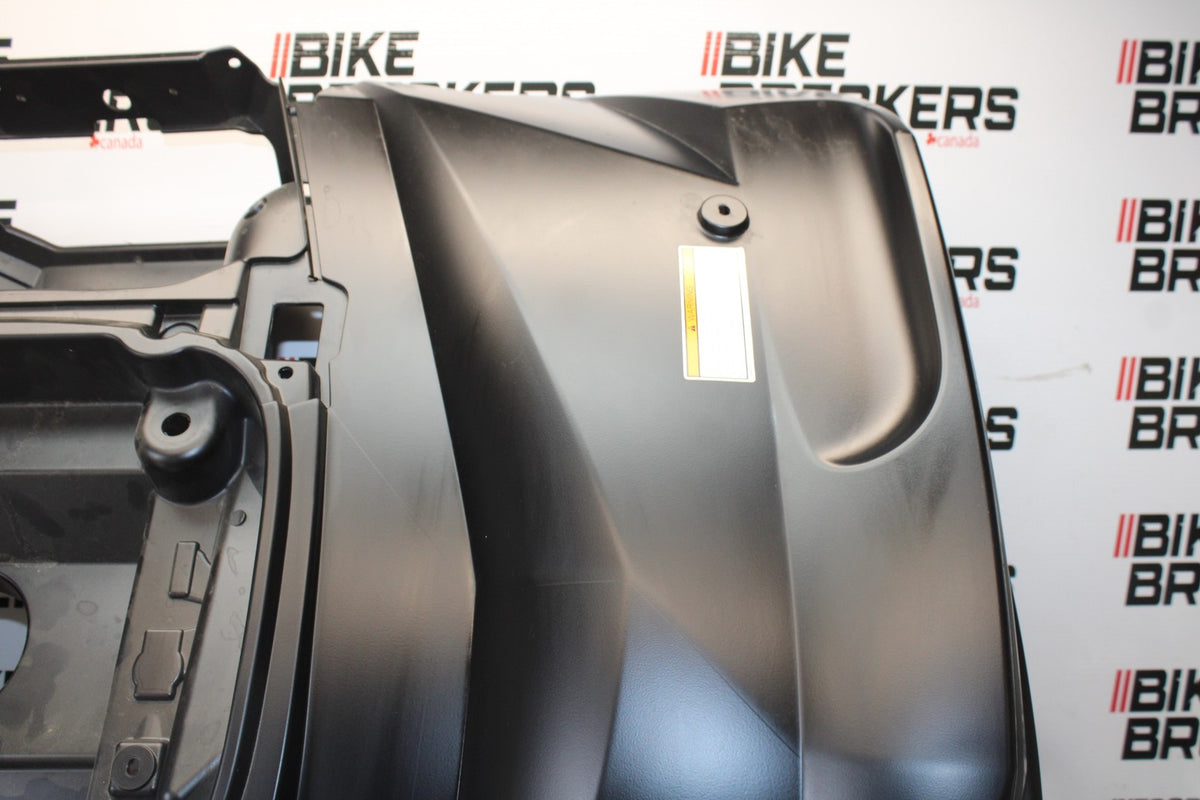 25 YAMAHA GRIZZLY 700 YFM700PSE 4X4 SPECIAL EDITION FI EPS REAR BACK FENDER BB00