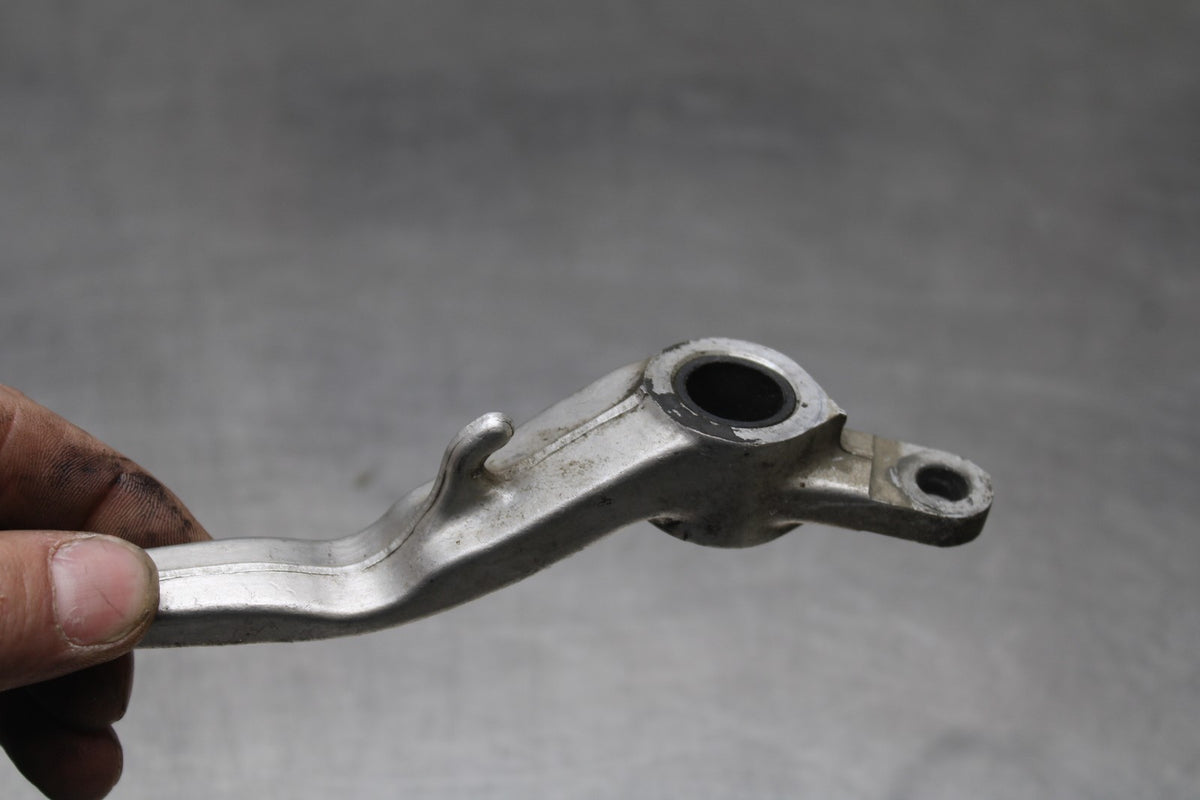 05-06 KAWASAKI NINJA ZX6R RIGHT REARSET BRAKE FOOT PEDAL BB877