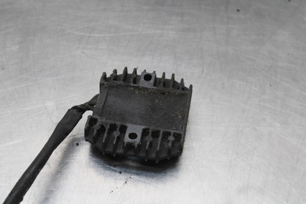 02 KAWASAKI VULCAN 800 VN800B CLASSIC RECTIFIER VOLTAGE REGULATOR BB862