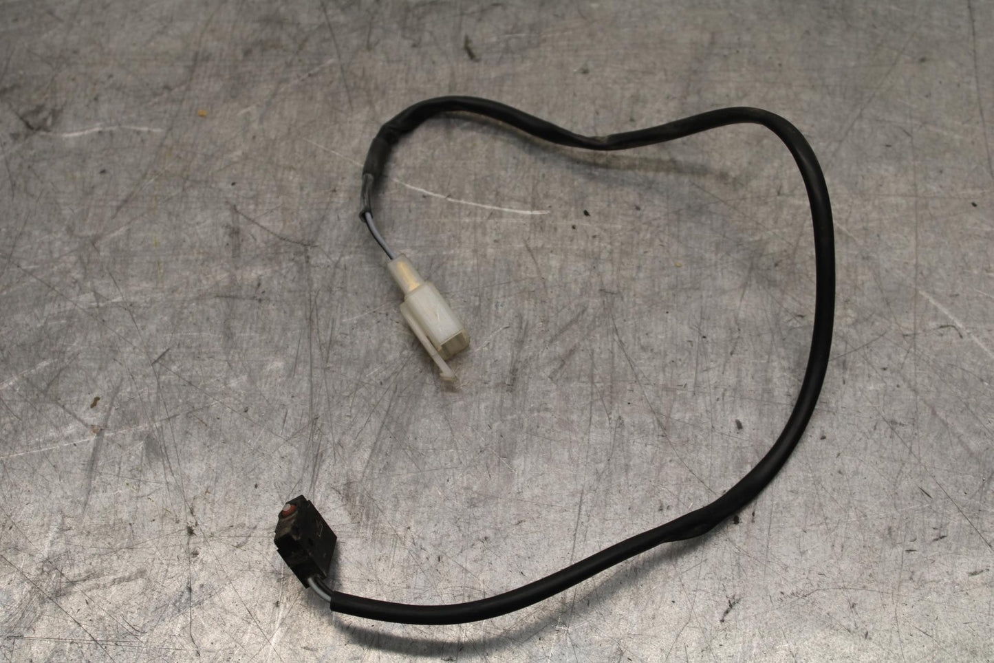 16-18 KTM 690 DUKE FRONT BRAKE STOP SWITCH BB631