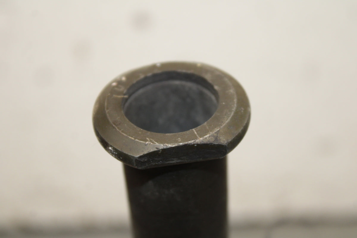 06 YAMAHA YZF R6 REAR AXLE BACK WHEEL RIM PIVOT BOLT AXEL BB716