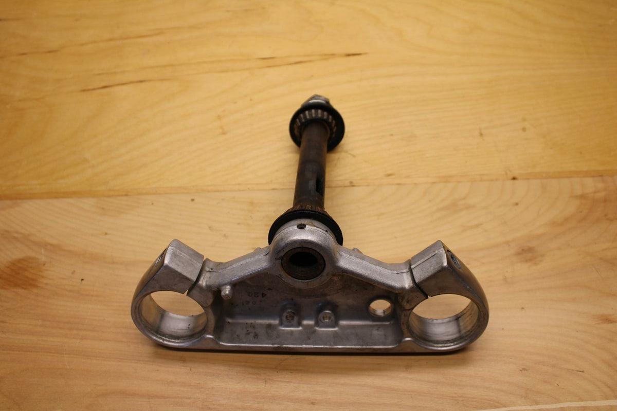97-04 SUZUKI MARAUDER 800 FRONT FORKS CLAMP LOWER TRIPLE TREE STEM BB312