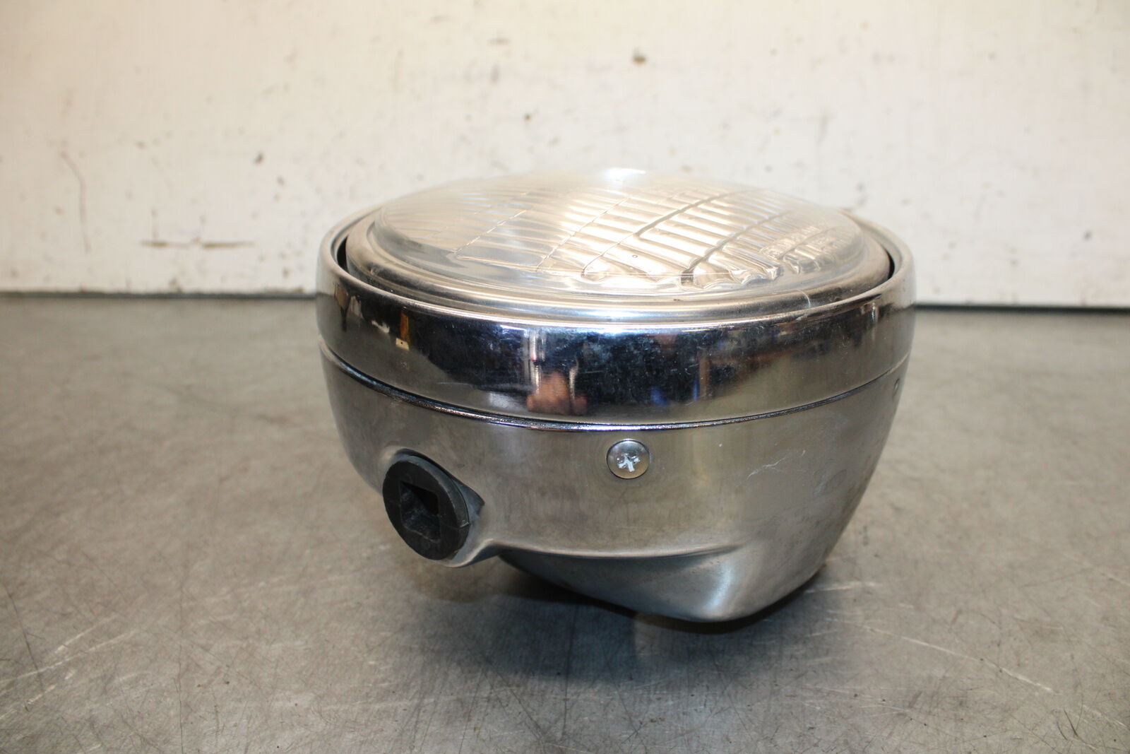 85-86 SUZUKI MADURA 1200 SINGLE HEADLIGHT HEAD LAMP LIGHT  BB691