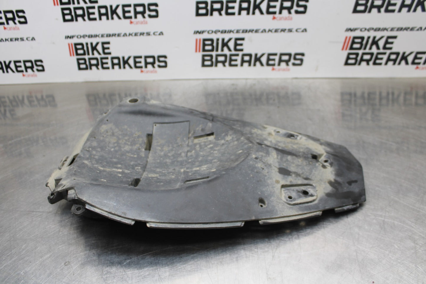 09-10 KAWASAKI ER-6N REAR BACK TAIL UNDERTAIL FAIRING COWL FENDER BB205