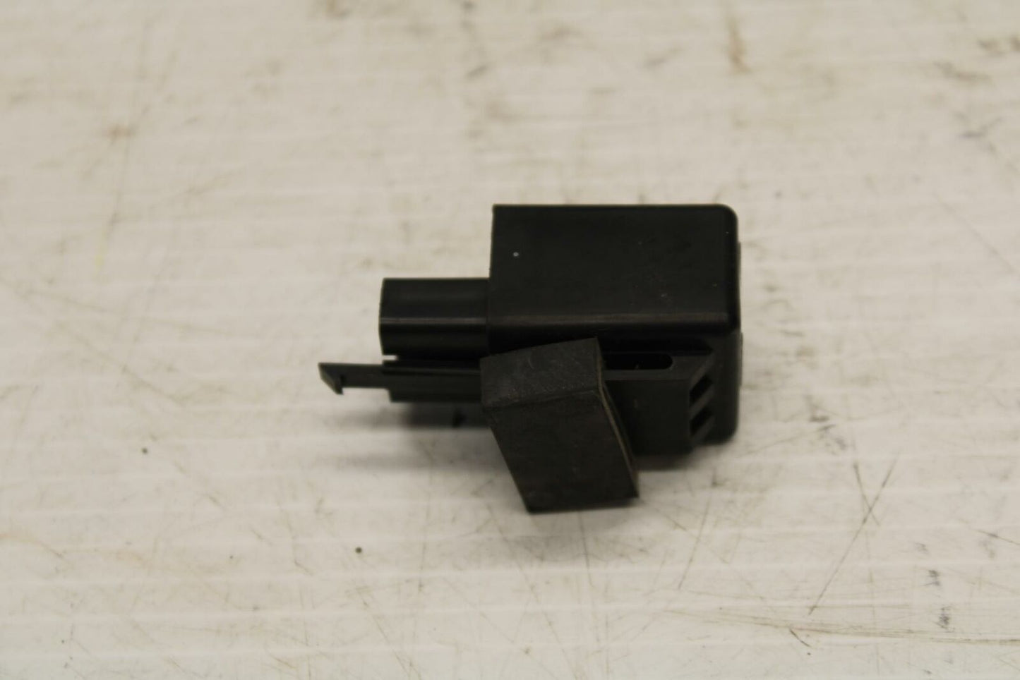 13-18 KAWASAKI NINJA ZX6R TURN SIGNAL BLINKER RELAY FLASHER SWITCH BB240