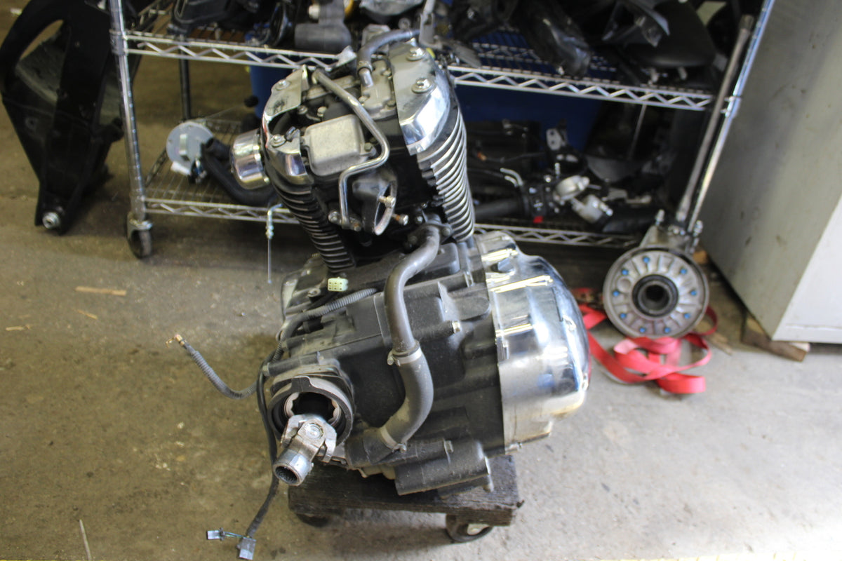 04 SUZUKI INTRUDER 800 ENGINE MOTOR BB758