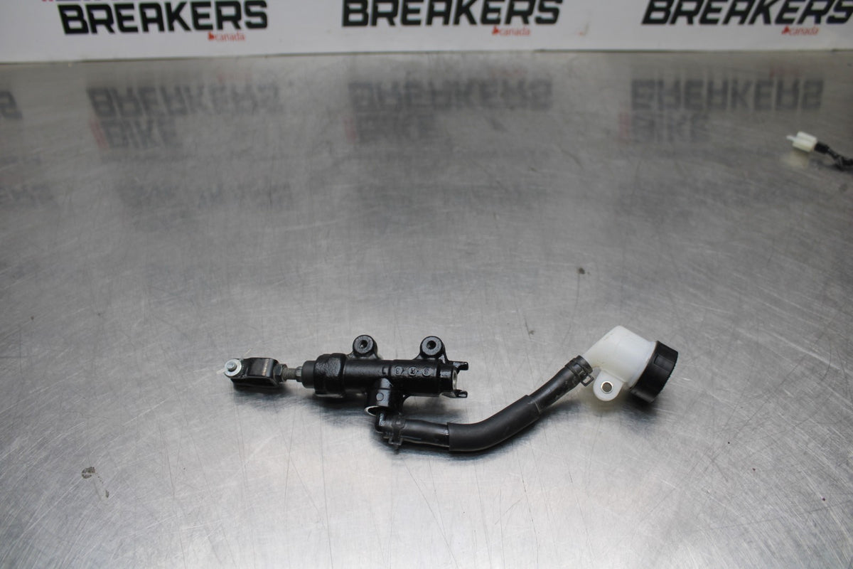 24-25 SUZUKI GSXR1000 REAR BACK BRAKE MASTER CYLINDER W RESERVOIR BB767