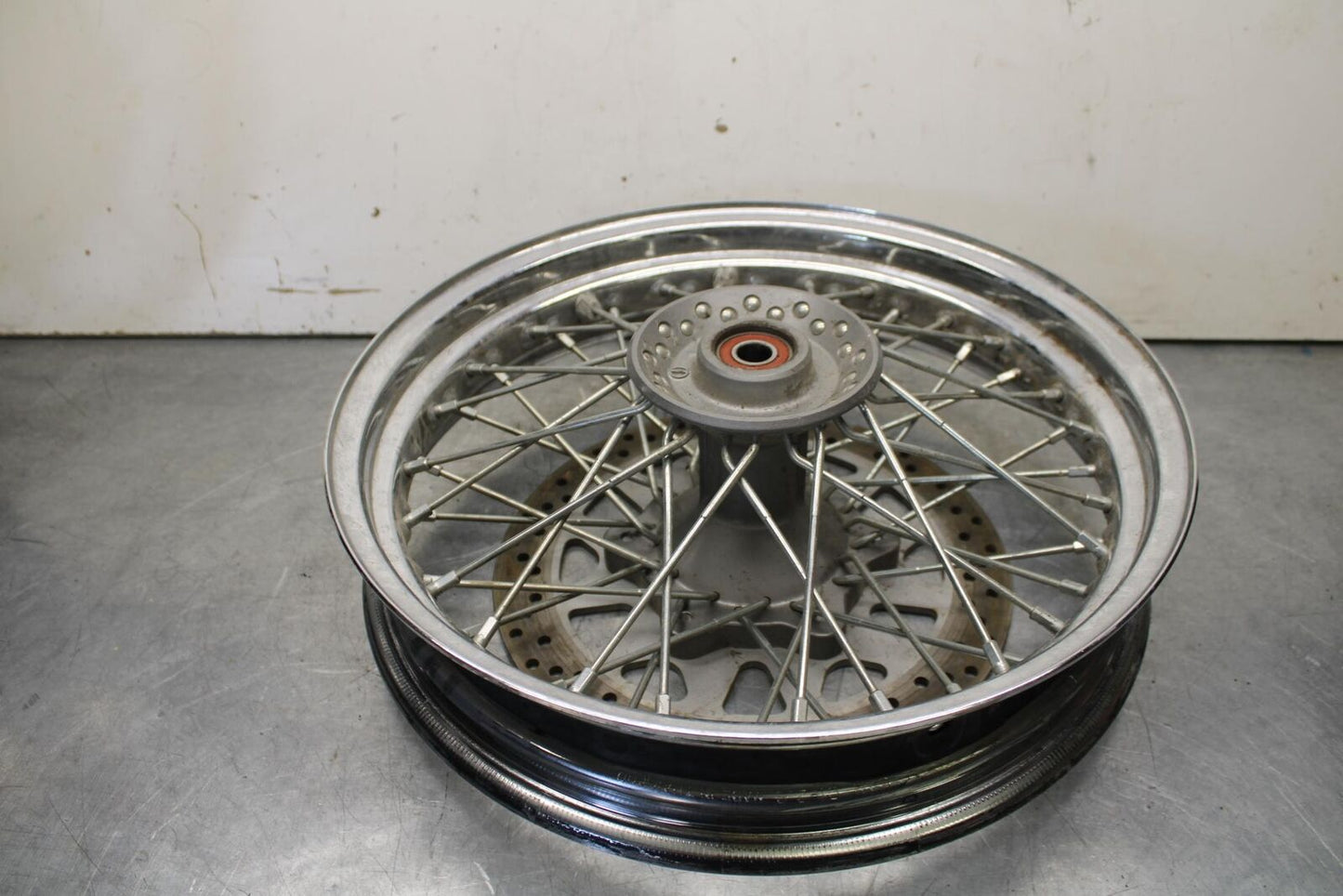 2013 Suzuki Boulevard C50T FRONT WHEEL RIM BB625