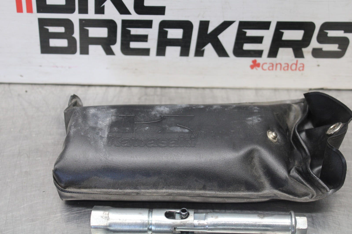 08-09 KAWASAKI NINJA ZX14R STOCK TOOLS OEM TOOL BAG KIT SET BB932