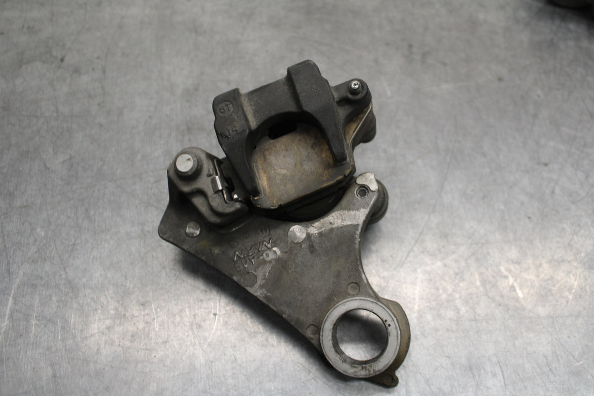 07-08 YAMAHA YZF R1 REAR BACK BRAKE CALIPER W MOUNT BRACKET BB724