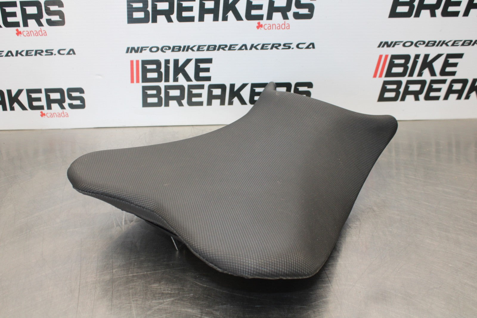 18-23 KAWASAKI NINJA 400 EX400 ABS FRONT DRIVERS SEAT PAD SADDLE PILLION BB192