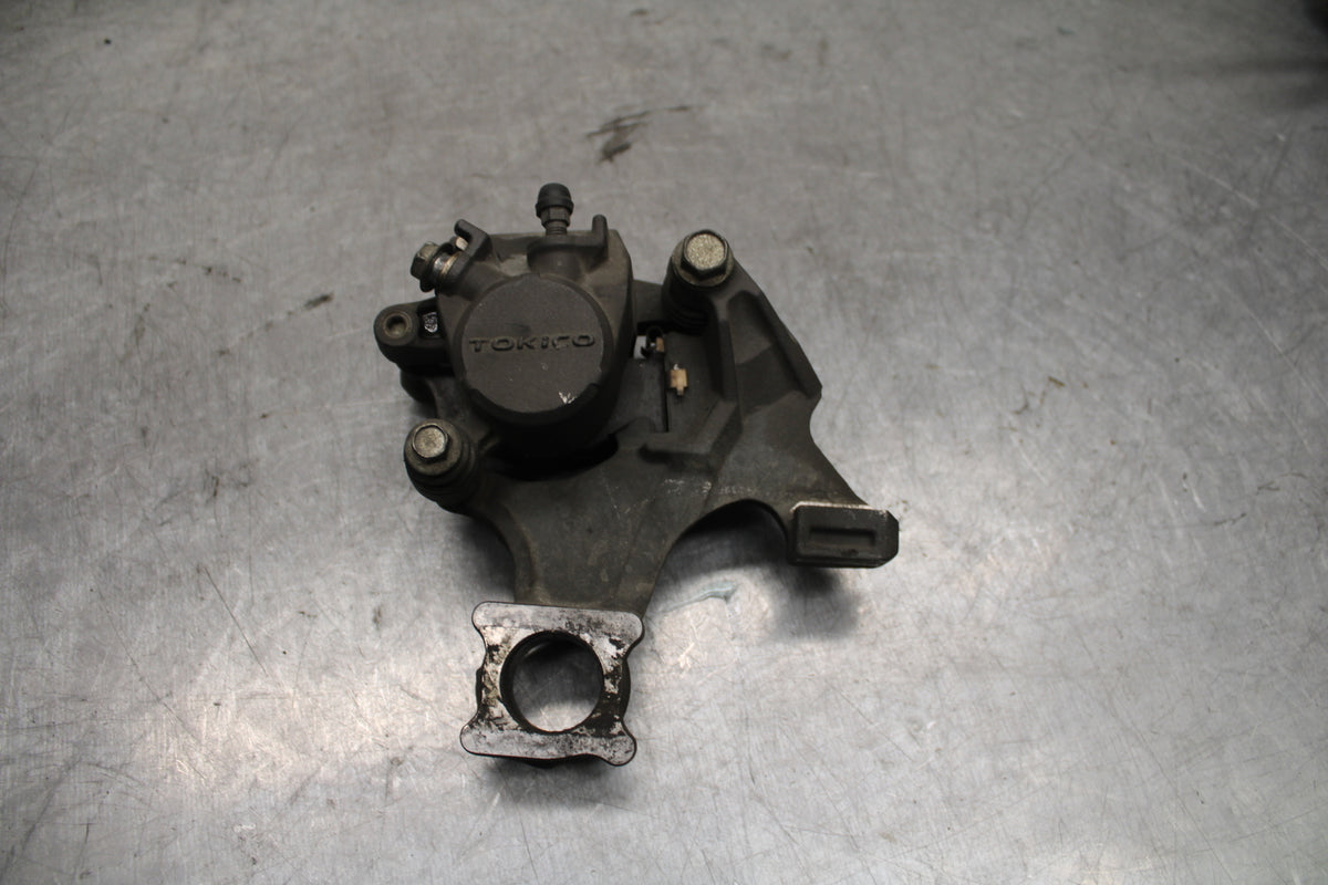08-09 SUZUKI GSXR600 REAR BACK BRAKE CALIPER W MOUNT BRACKET BB728
