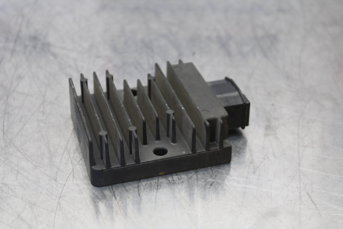 15-16 HONDA CB300F RECTIFIER VOLTAGE REGULATOR BB150